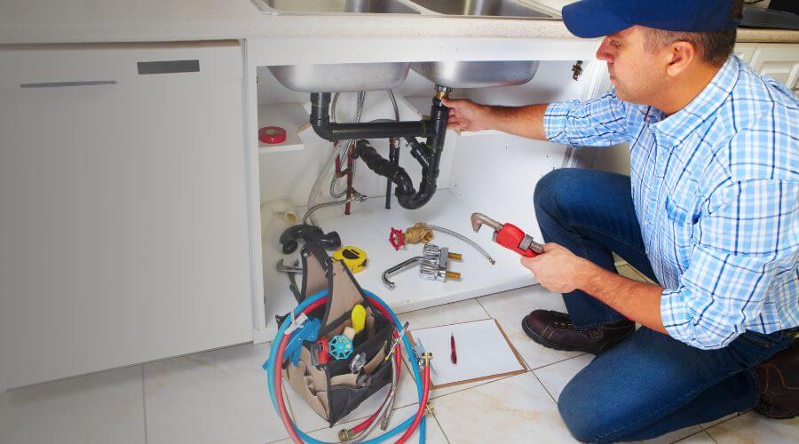 Expert burst pipe repair services in Sparta, MO
